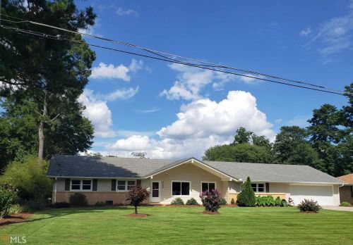 2294 Amber Wood Dr, Lithonia GA 30078-2601 exterior