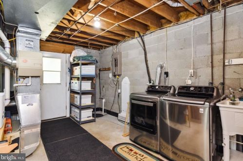 4020 Arjay Cir, Ellicott MD 21042-5635 exterior