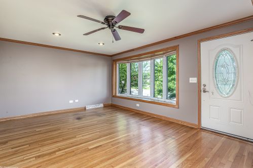 10501 Kedzie Ave, Chicago, IL 60655-2019