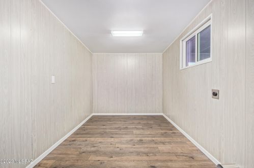 1343 Knox St, Tucson AZ 85705-2507 exterior