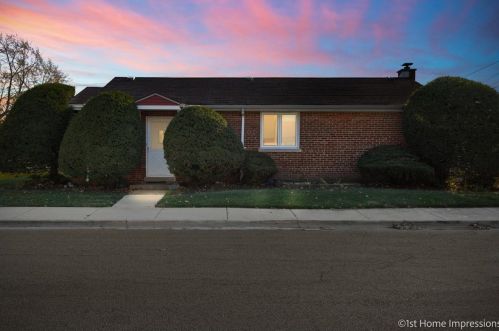 10132 California Ave, Chicago, IL 60805-3833