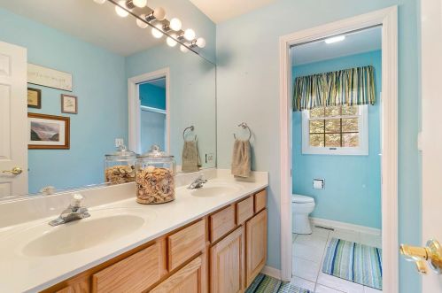 759 Wedgewood Dr, Bull Valley IL 60014-6978 exterior