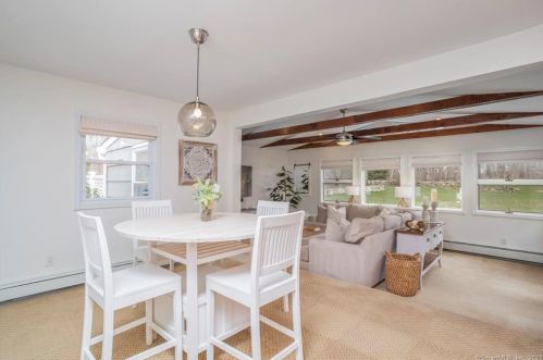 8 Stonehedge Rd, Norwalk CT 06851-1229 exterior