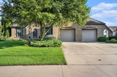 2309 Pleasant Pond Dr, Byron Township MI 49315-8488 exterior