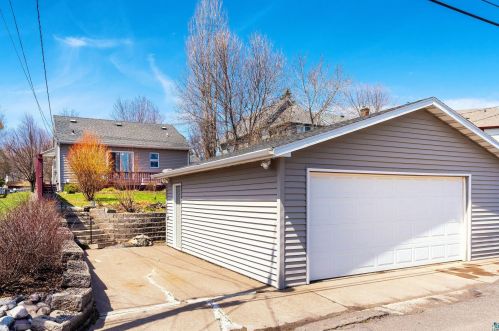 1010 Central Ave, Duluth MN 55807-1310 exterior