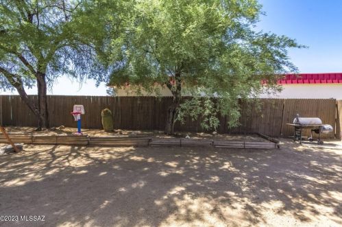 5032 Condor Dr, Tucson AZ  85742-9404 exterior