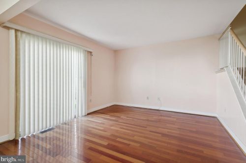 204 Concord Pl, New Brunswick NJ  08902-4572 exterior