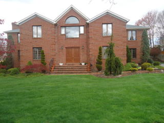 3 Vallata Pl, Edison NJ  08820-1688 exterior