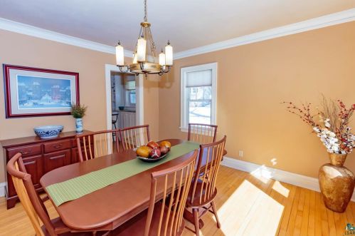 3601 Cres Vw Ave, Duluth MN 55804-1711 exterior