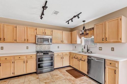 18635 Twigsworth Ln, Humble TX 77346-2611 exterior