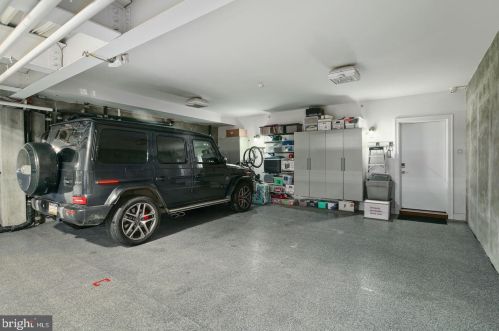 249 24th St, Philadelphia PA 19103-5529 exterior