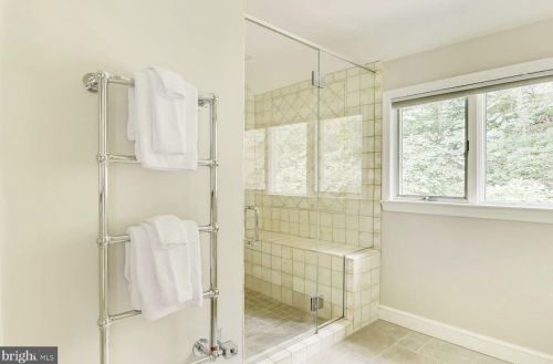 3309 Old Dominion Blvd, Alexandria VA 22305-1319 exterior