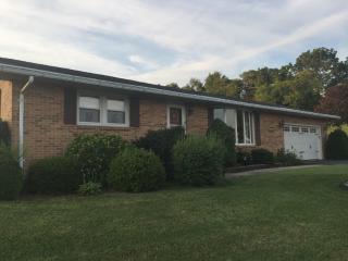 3215 Friedens Rd, Slatington, PA 18080-3804