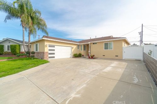 13664 Ocana Ave, Bellflower, CA 90706-2554