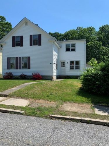 115 Reynolds St, Killingly, CT 06239-2951