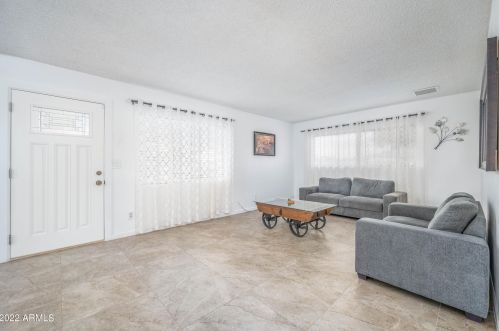 3201 Cortez St, Phoenix AZ  85029-3219 exterior