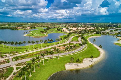 9088 Chula Vista St, Naples, FL 10801-3261