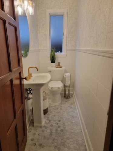 332 Forest Grove Rd, Moon Twp PA  15108-3748 exterior