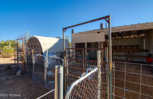 11251 Picture Rocks Rd, Tucson AZ 85743-9615 exterior