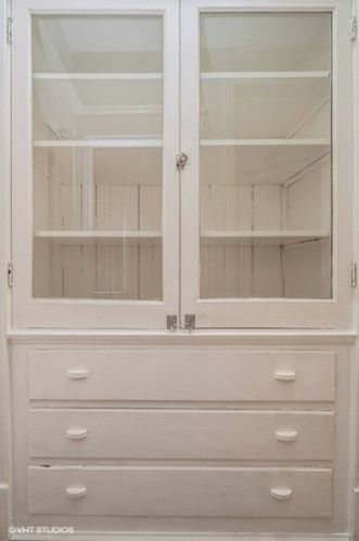 5327 Michigan Ave, Chicago IL 60615-4625 exterior