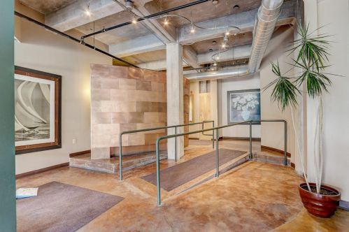 200 Water St, Milwaukee WI  53202-5708 exterior