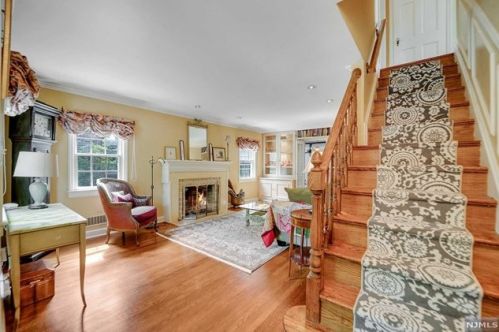 1148 Emerson Ave, Teaneck NJ  07666-2707 exterior