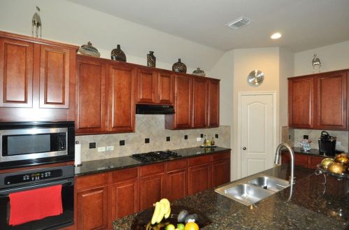 22128 Lancelot Oaks Dr, Humble TX 77339-1410 exterior