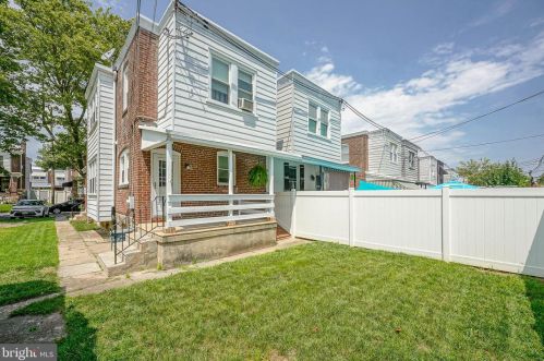 7017 Glenloch St, Philadelphia PA 19135-2223 exterior