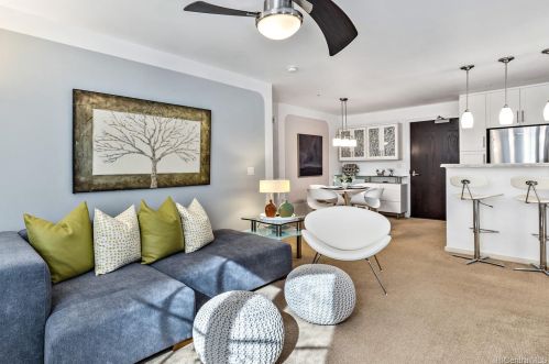 1810 Kaioo Dr, Honolulu, HI 96815