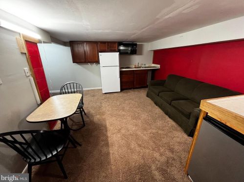 867 Adams St, Pottstown PA  19464-4340 exterior