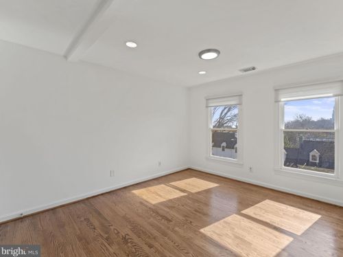 207 Glendale Ave, Alexandria VA 22301-2452 exterior