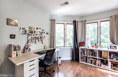 9820 Avenel Farm Dr, Rockville MD 20854-5410 exterior