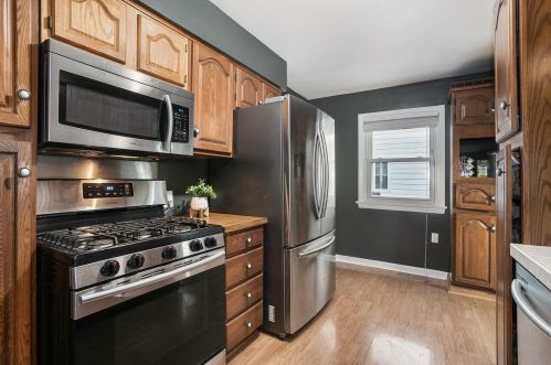 1036 Cricklewood St, Wyoming MI  49509-2843 exterior