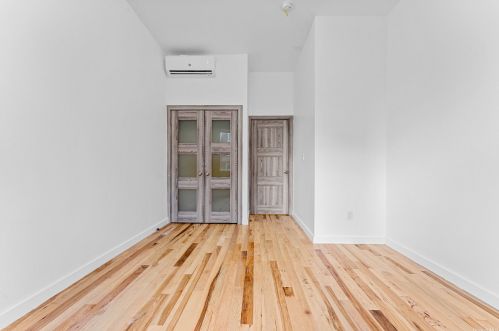 203 Prospect Ave, Mount Vernon NY 10550-2347 exterior