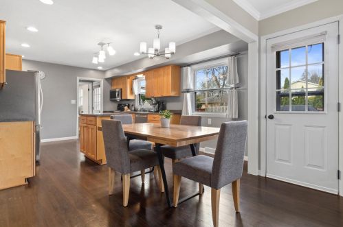 1015 121, Milwaukee WI 53226-3309 exterior