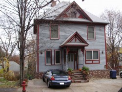 39 Newtonville Ave, Newton, MA 02458-1900