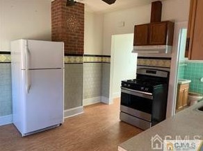 356 Leon Ave, Perth Amboy NJ  08861-2137 exterior