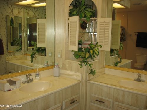 5356 Diamond K St, Tucson AZ 85713-4468 exterior