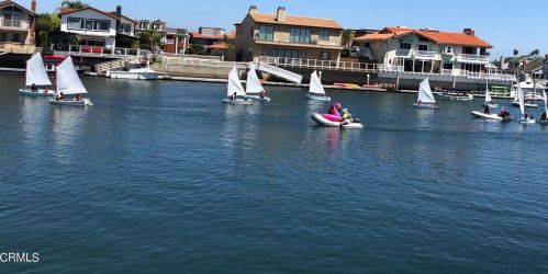 3604 Sunset Ln, Oxnard CA 93035-4130 exterior