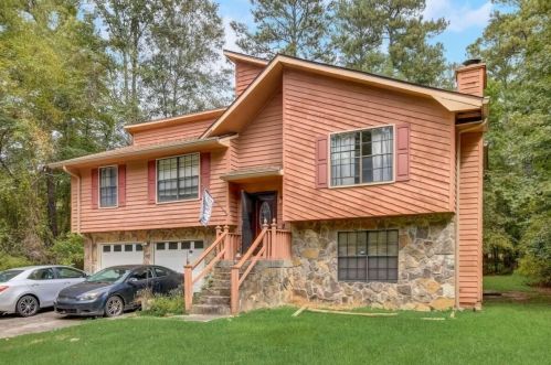 640 Butterfield Ln, Atlanta GA exterior