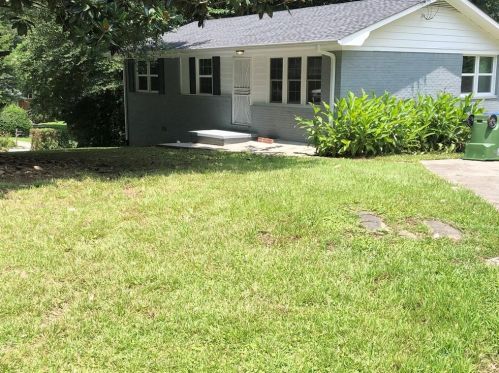 396 Corvair Dr, Atlanta, GA 30354-2857