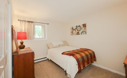 19 Amoskeag Rd, Concord NH 03301-4641 exterior