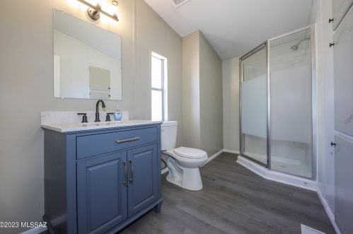 55 King Rd, Tucson AZ 85705-3217 exterior