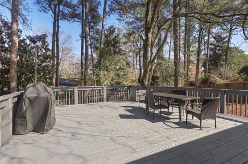 4955 Conover Dr, Atlanta GA 30338-4939 exterior