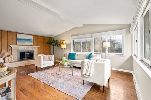 6750 Yates Rd, Milwaukee WI 53217-3943 exterior