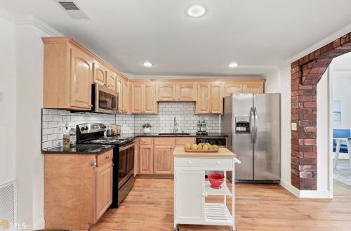 737 Barnett St, Atlanta GA 30306-4103 exterior