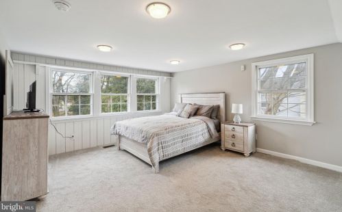 114 Woodview Ln, Riverton NJ  08077-3218 exterior