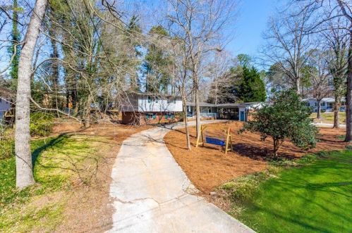 4596 Kingsgate Dr, Atlanta GA 30338-5933 exterior