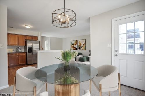 32 Springholm Dr, Berkeley Heights, NJ 07922-2721