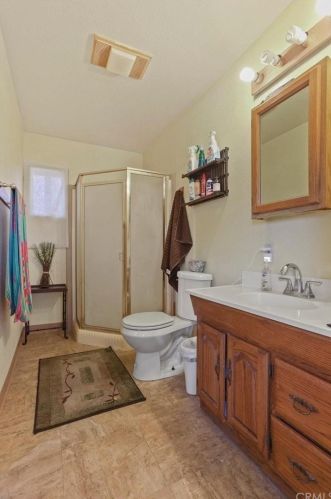 990 Julian St, Turlock CA 95380-3810 exterior